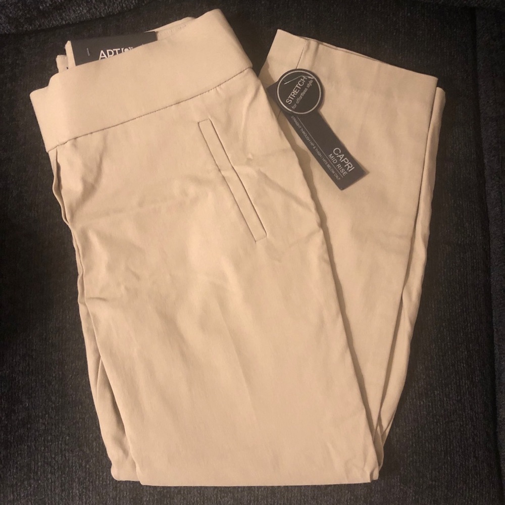 Apt. 9 Women’s Capri Size 6